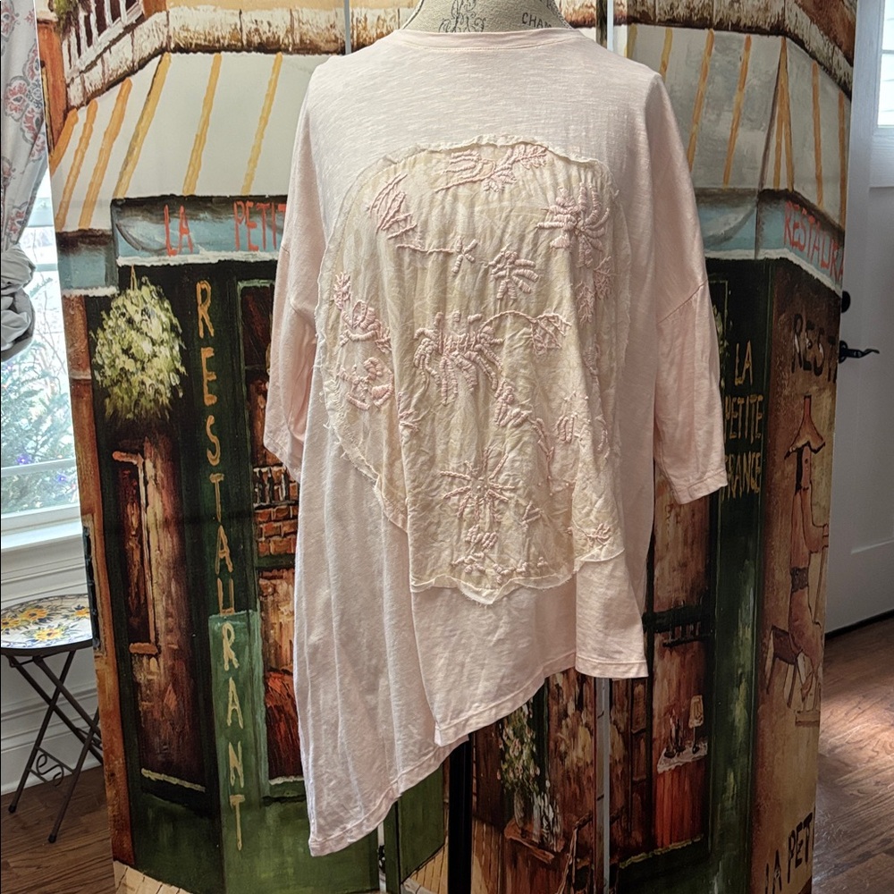 Krista Larson Short Sleeve Wildflower T-Shirt, Pale Pink, OS